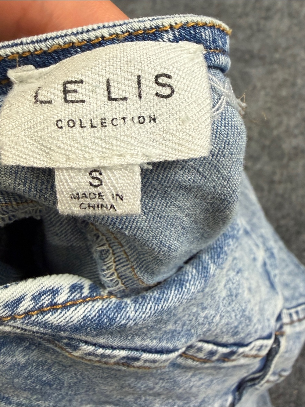 Le Lis Collection Acid Wash Denim One Shoulder Mini Dress Womens Size S - Picture 7 of 9